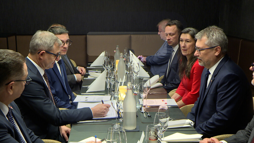 Glamočić započeo posetu Češkoj, na sajmovima poljoprivrede u Brnu i srpski izlagači