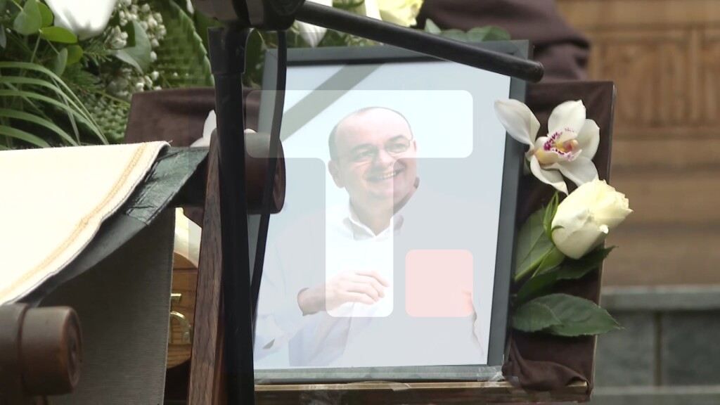 Sahranjen košarkaški trener Duško Vujošević