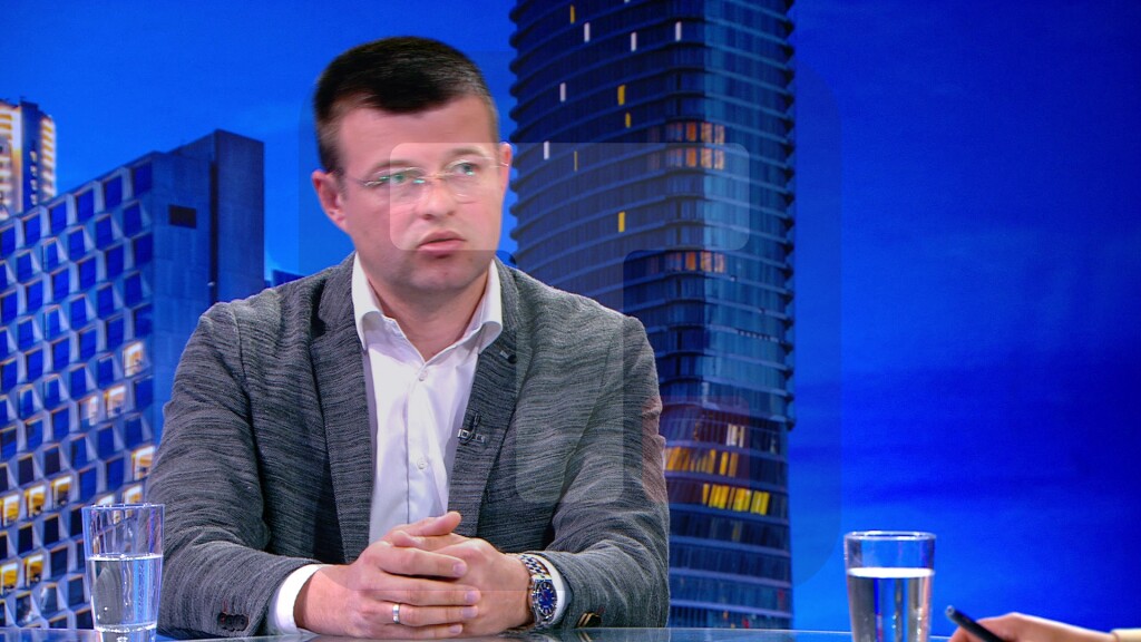 Čavić: Promena vlasti u Mađarskoj ne bi trebalo da utiče na MOL-ovu kupovinu NIS-a