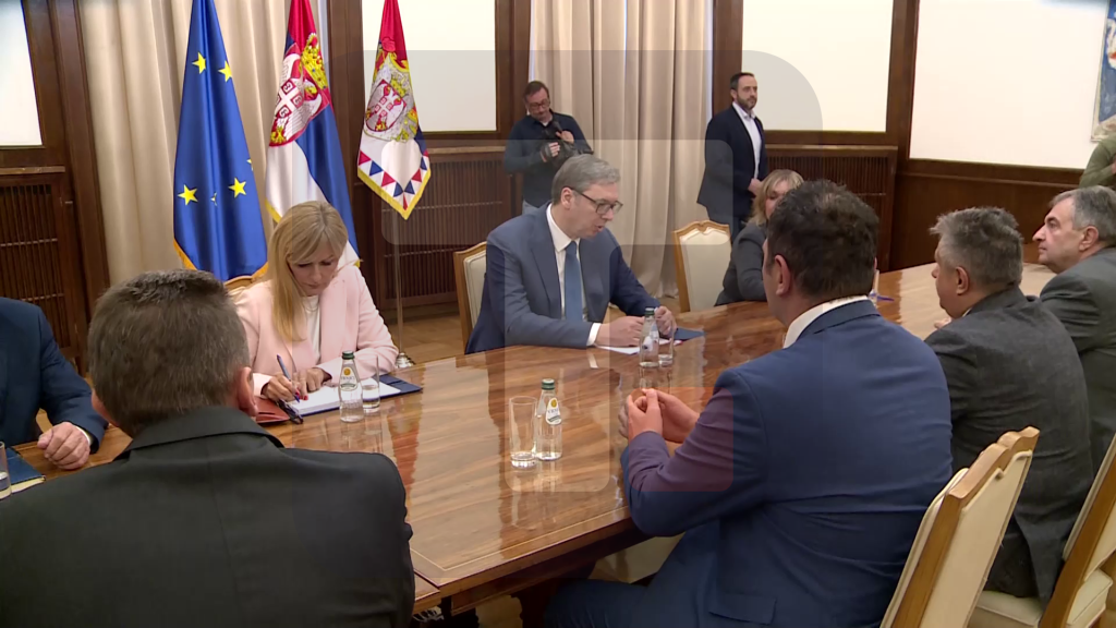 Konsultacije predsednika Vučića sa predstavnicima Ujedinjene seljačke stranke