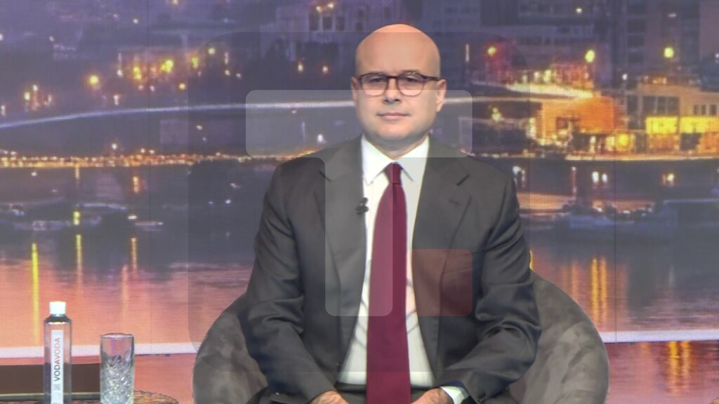 Biznis samit, panel: "Vizija regiona: Kako graditi ekonomiju budućnosti"