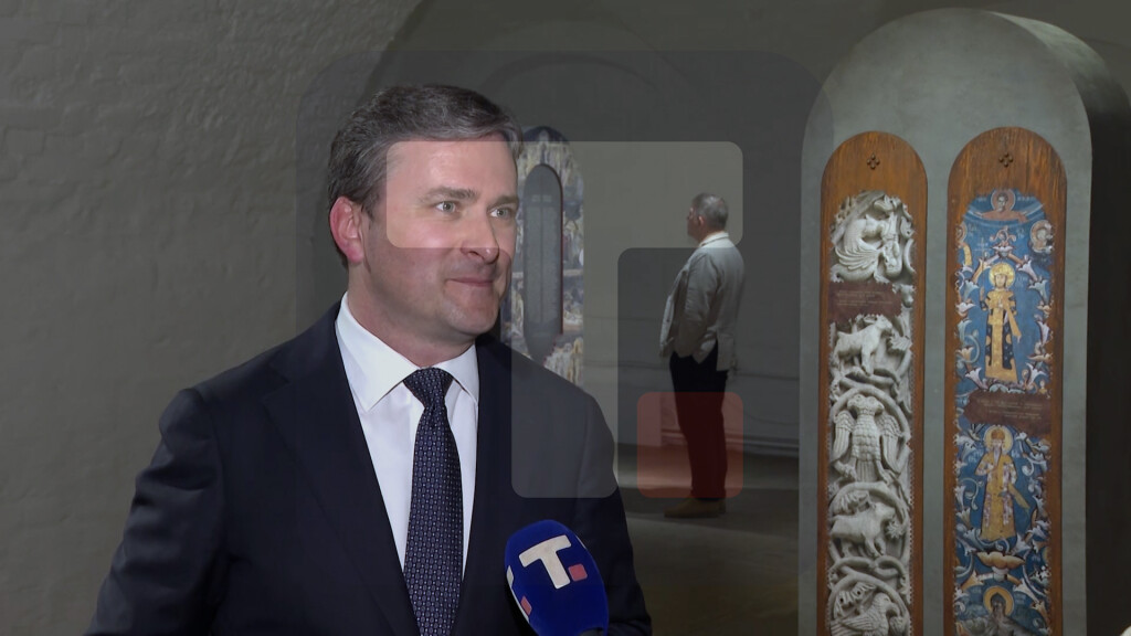 Selaković: Od danas i ruska publika može da vidi izložbu o srpskim svetinjama na KiM