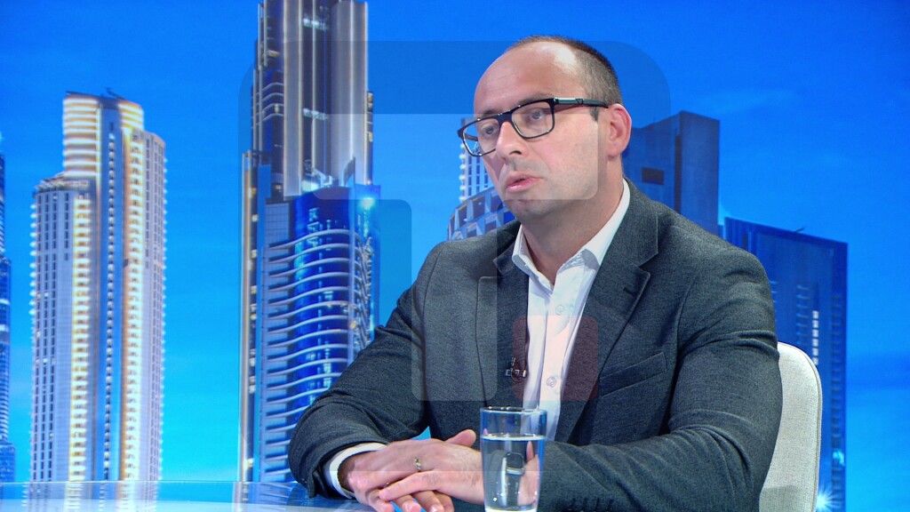 Simić: Pritvor čelnicima srpskih ustanova nastavak Kurtijevog institucionalnog terora