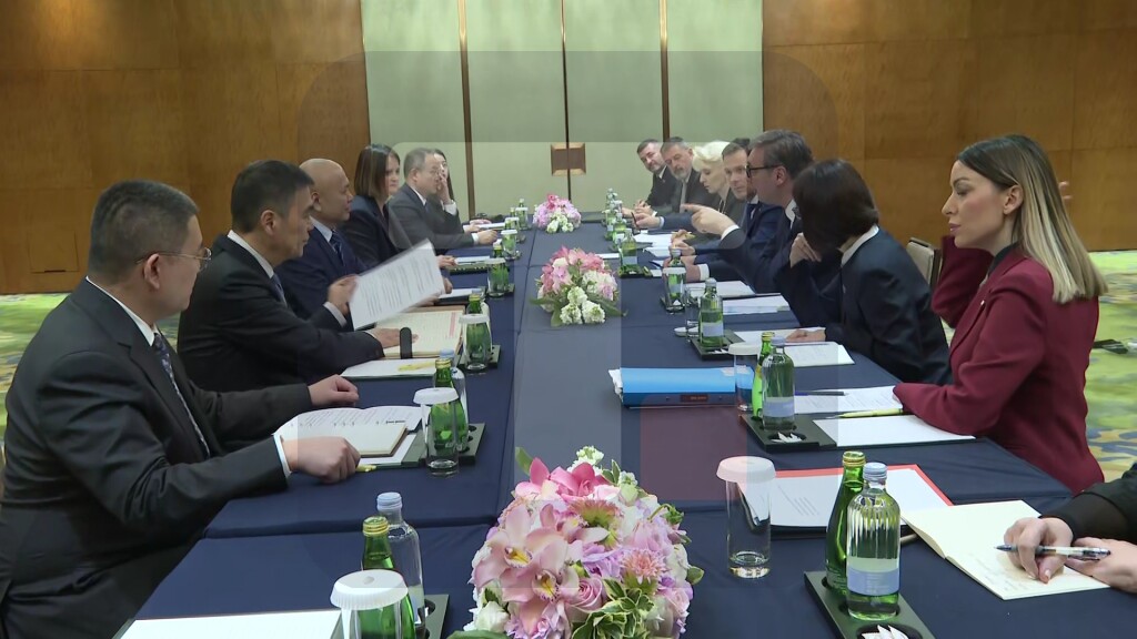 Vučić u Šangaju i sa predstavnicima kompanije Guannan Group