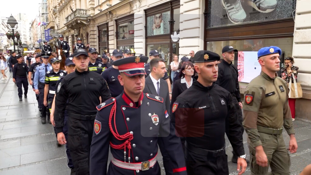 Održan tradicionalni defile konjanika Policijske brigade i Orkestra policije