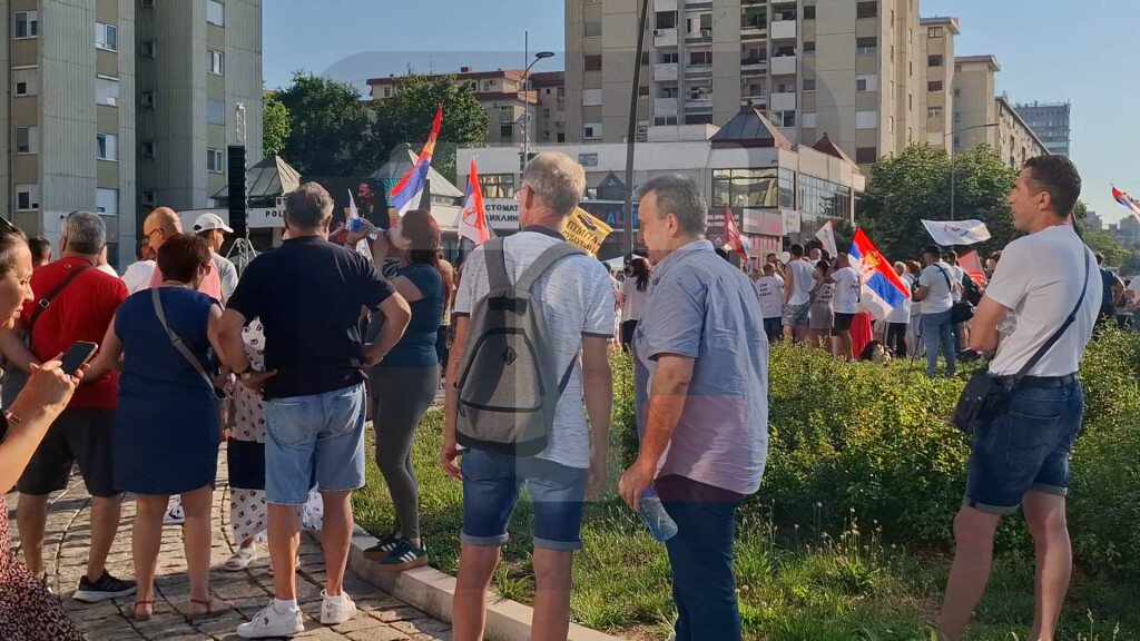 U Novom Sadu protest studenata u blokadi