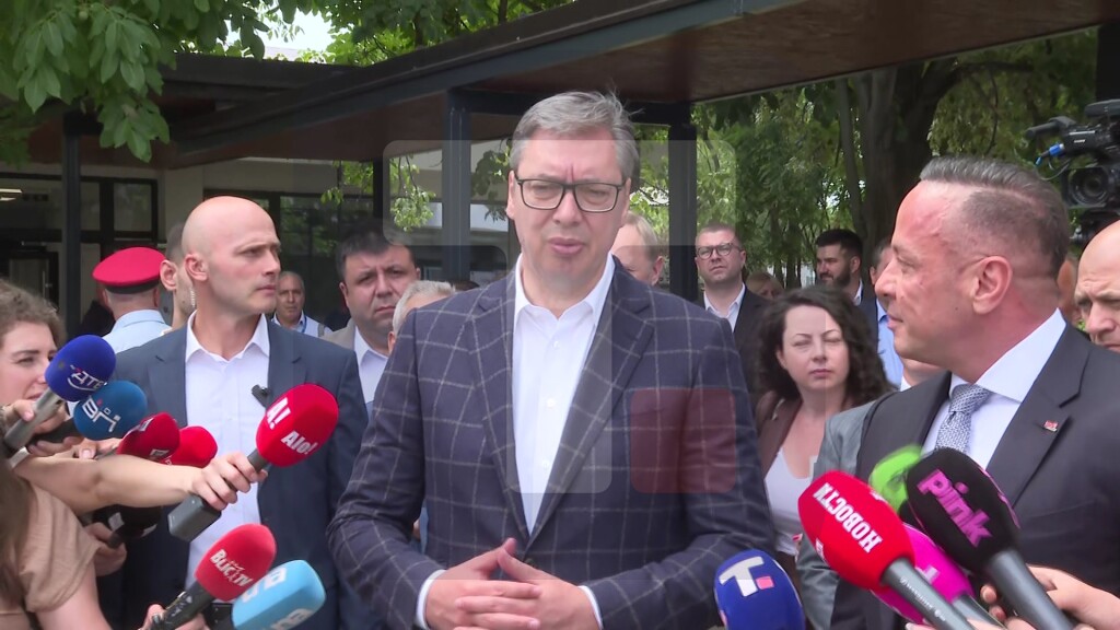 Vučić obilazi Jedinstveni dispečerski centar upravljanja saobraćajem vozova