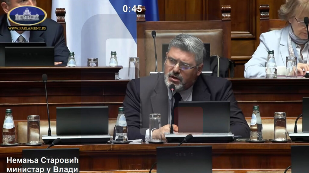 Polemika o transplantaciji organa, Starović: Opozicija širi teorije zavere