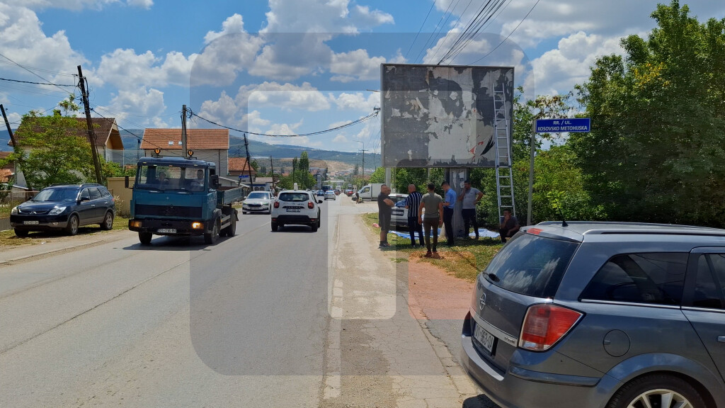 Tzv. kosovska policija  u Gračanici sprečila postavljanje bilborda "Zavet Vidovdana"