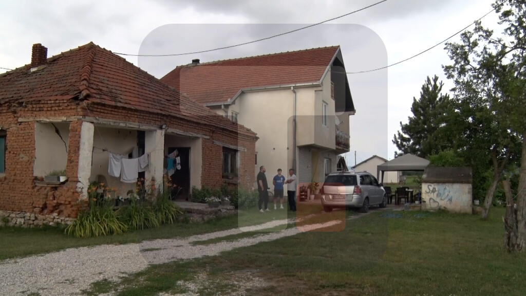 Na automobil Slaviše Slavkovića u Rabovcu bačen Molotovljev koktel