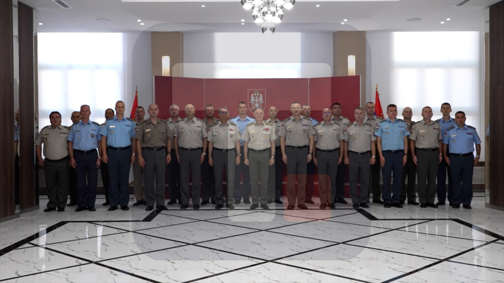 Mojsilović sa novim generalštabnim oficirima u VS: Dajte osetan doprinos jedinicama