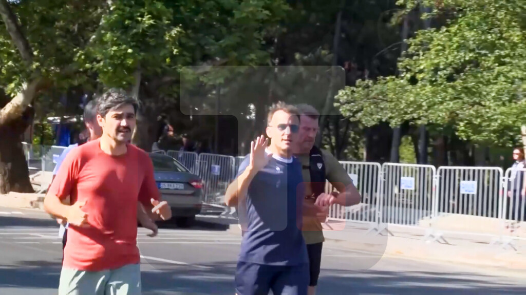 Makron u Ankari dan počeo trčanjem