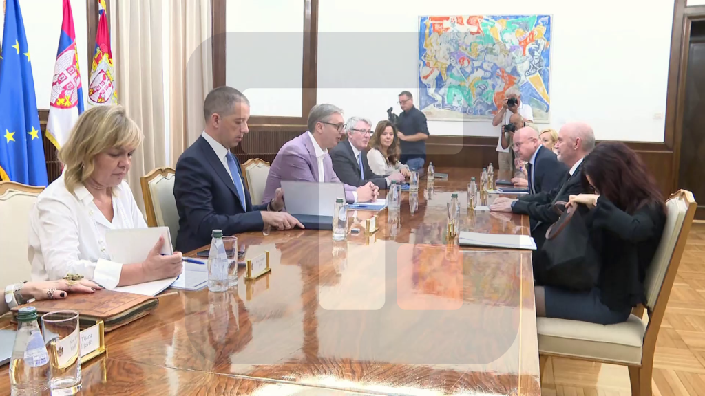 Vučić se sastao sa generalnim sekretarom OEBS-a Feridunom Sinirliogluom