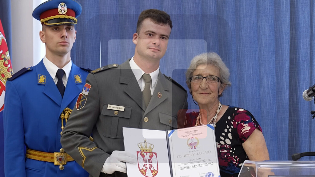 Uručene diplome i nagrade kadetima Vojne akademije i Medicinskog fakulteta VMA