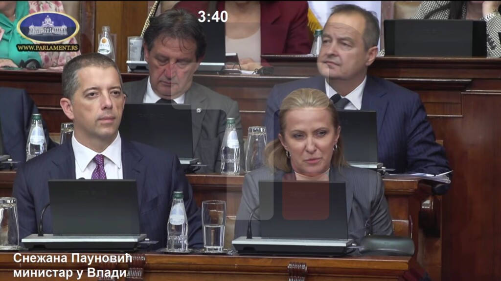 Paunović: Apotekarska ustanova Peć nije ugašena, niti je Vlada donela takvu odluku