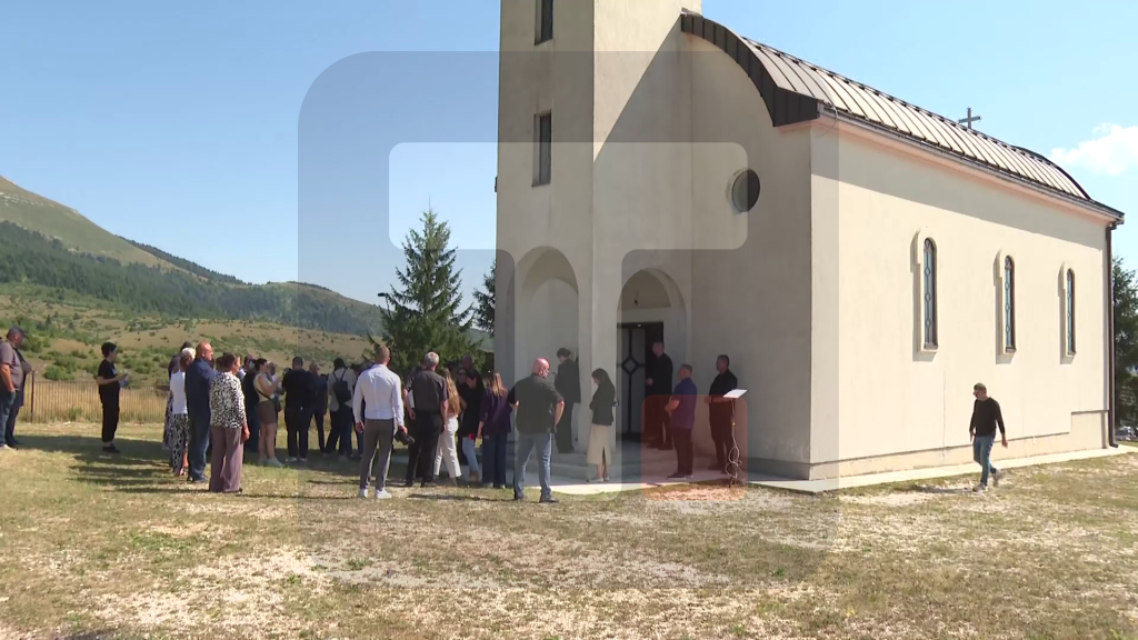 Vučić u poseti Donjem Malovanu kod Kupresa