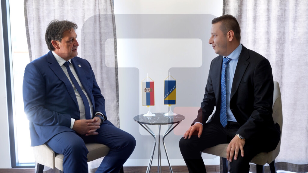 Gašić se sastao sa zamenikom ministra odbrane BiH Goganovićem u Mrkonjić Gradu