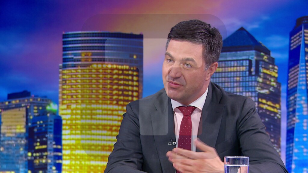 Pavlović: Oko 15. avgusta svim porodicama u Nišu po 20.000 dinara za školarce