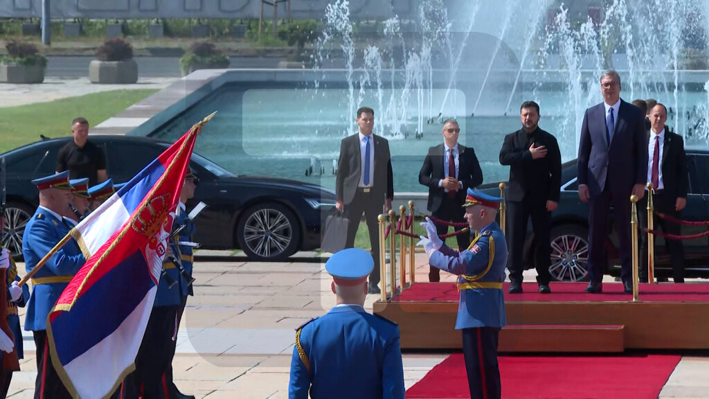 Predsednik Vučić svečano dočekao predsednika Ukrajine Zelenskog ispred Palate Srbija