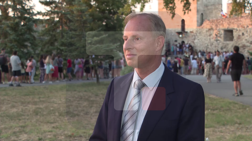 Aleksić: Pomračenje Sunca samo delimično će se viditi u Srbiji, nema štetna zračenja