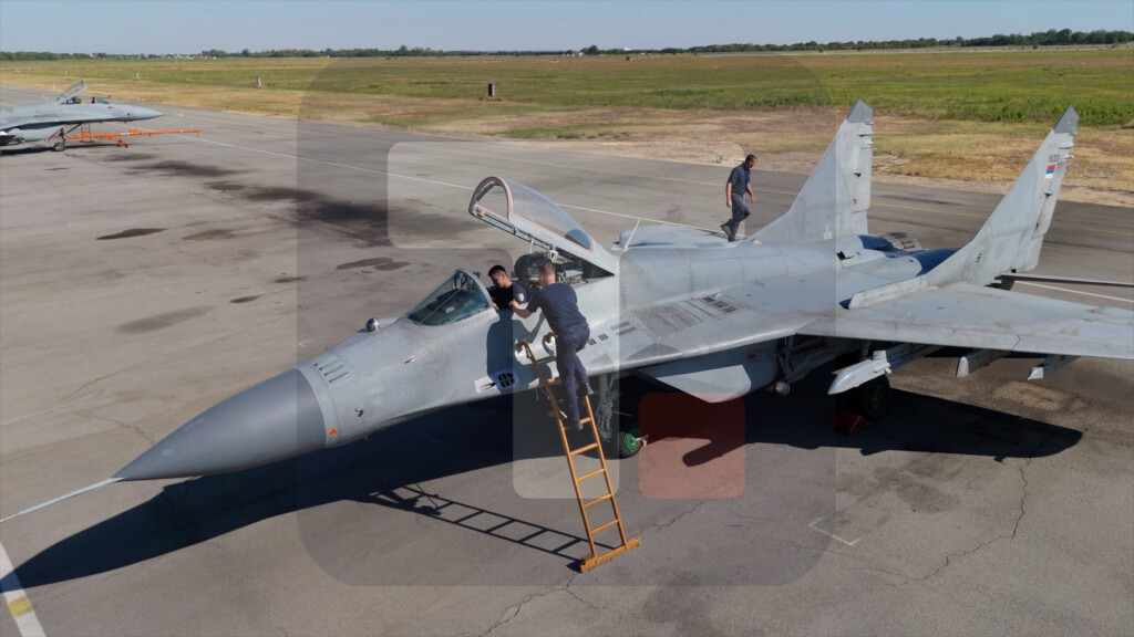 Obuka tehničkog sastava 101. lovačke avijacijske eskadrile