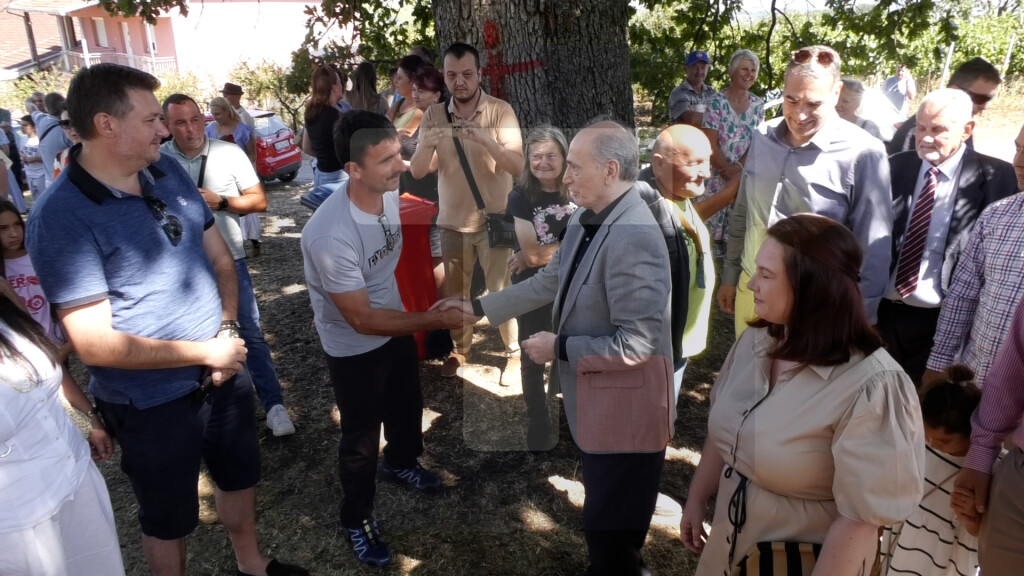 U Vražogrncima kod Aleksandrovca otovreni Miholjski susreti i Dom kulture
