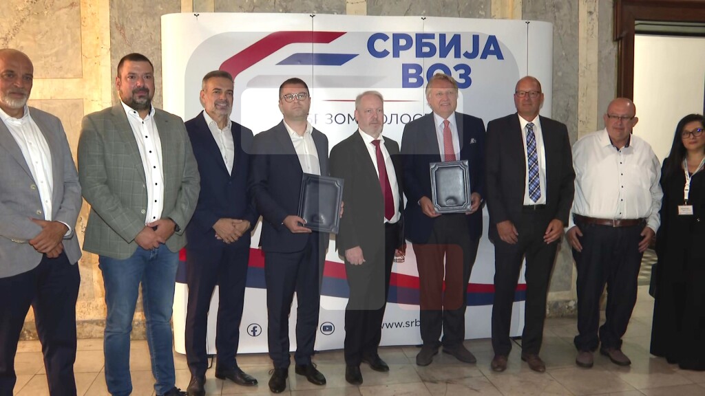 Potpisan ugovor između Srbijavoza i Simensa o nabavci šest električnih lokomotiva