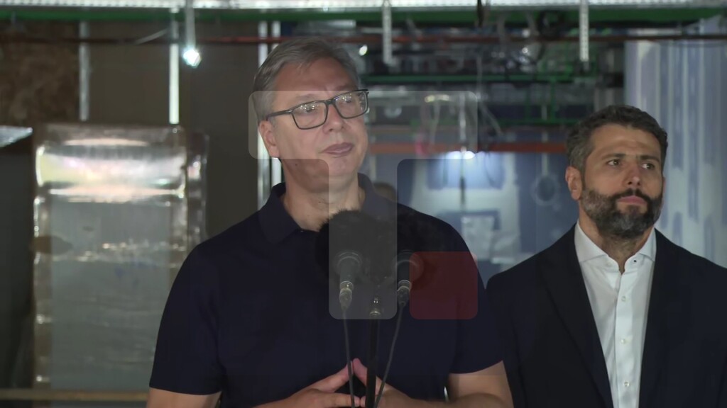 Vučić: Nadam se da ćemoi ovim uticati na majke da se lakše odluče na trudnoću