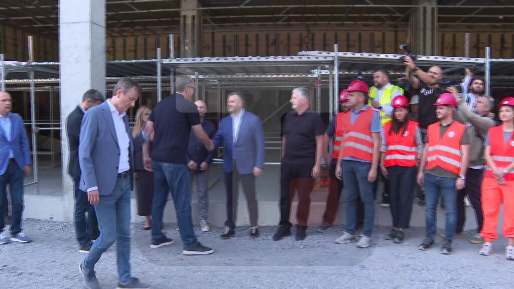 Vučić obilazi radove na izgradnji Univerzitetske dečje klinike Tiršova 2