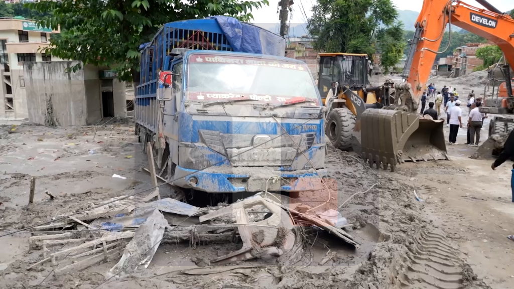 Nepal nastavio spasilačke operacije u poplavama pogođenom području