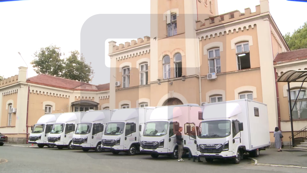 Zdravstvenim ustanovama uručeni ključevi 5 mobilnih ambulanti i jedne mobilne apoteke