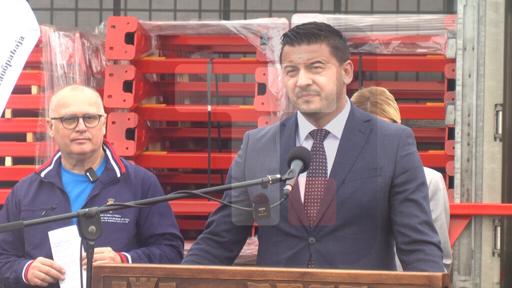 Stamatović: Država podelila oko 7.000 ramova za traktore prošle i ove godine