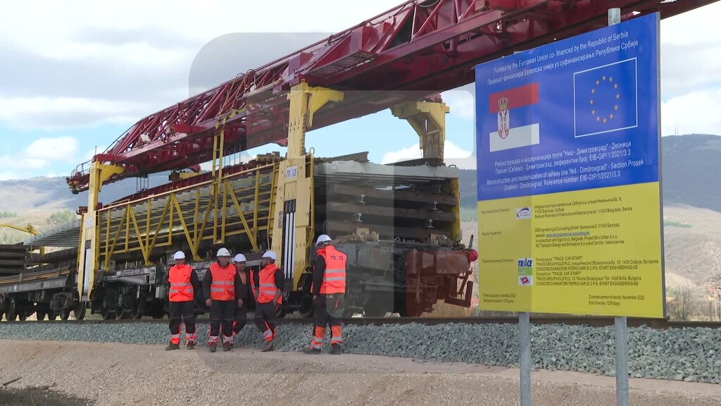 Vučić obilazi radove na rekonstrukciji pruge Niš - Dimitrovgrad
