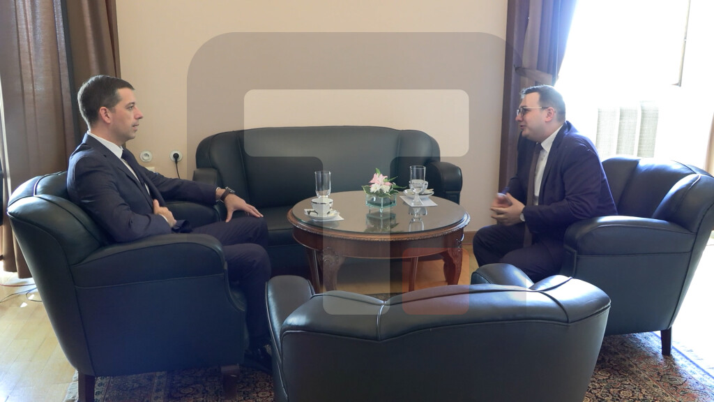 Sastanak ministara Đurića i Lipavskog