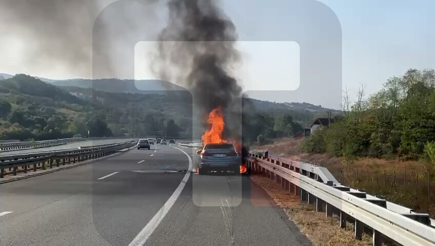 Gornji Milanovac: Izgoreo automobil na auto-putu “Miloš Veliki”