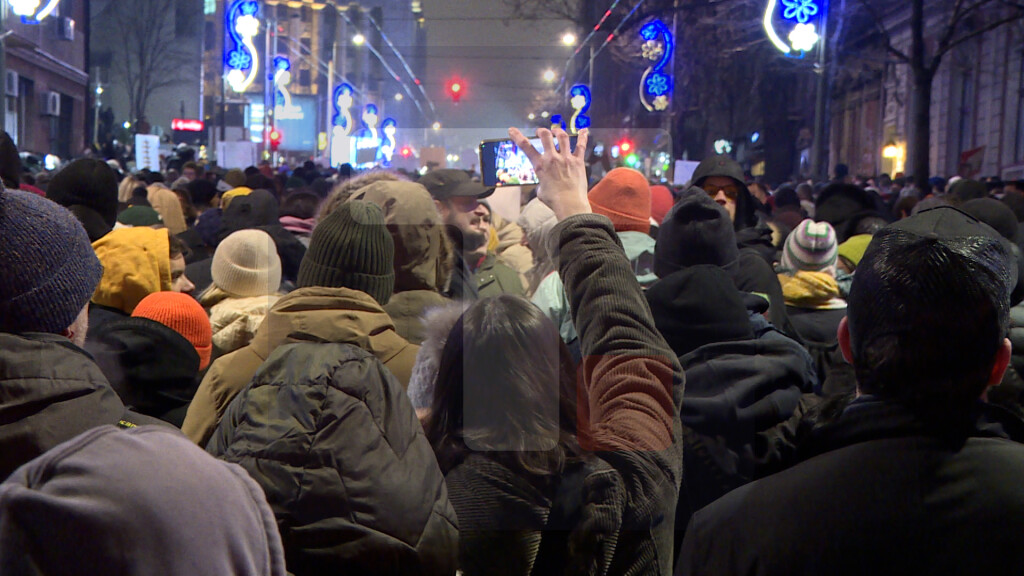 Studenti u blokadi održali protest ispred RTS,nezadovoljni izveštavanjem o protestima