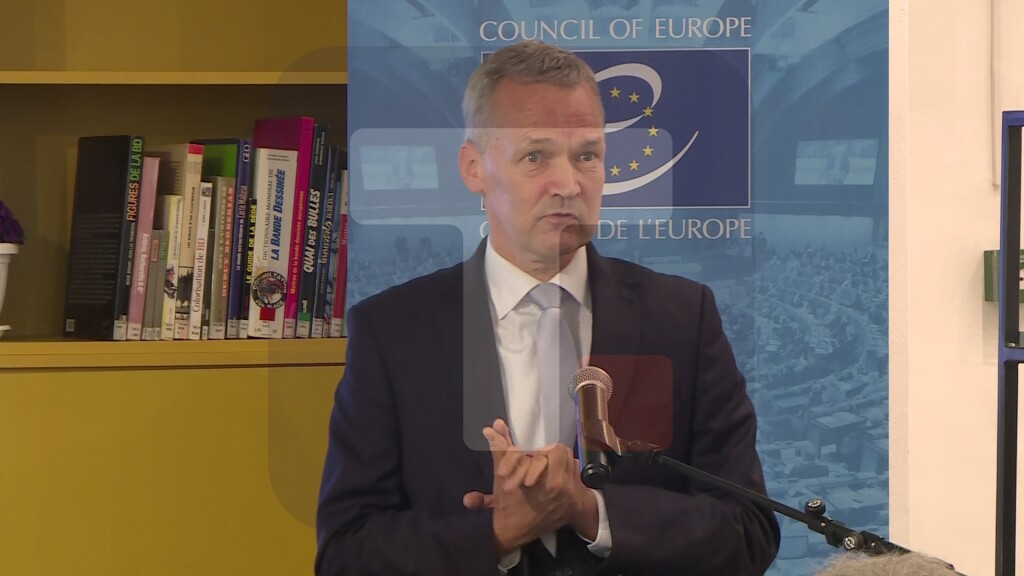 Elgersma: Edukacija je važna u svetu koji sve više koristi istorijske narative u političke svrhe