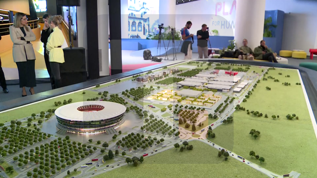 Poeta Triksi Loh Mirmand EXPO Playground-u