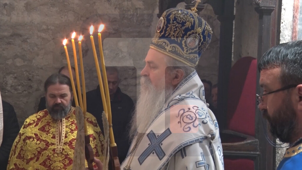 U Lipljanu obeležena hramovna i opštinska slava,liturgiju služio mitropolit Teodosije