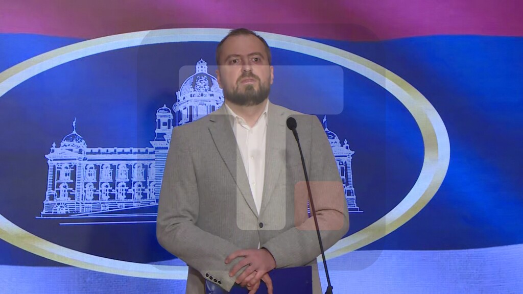 Mirković: Neverovatno je čemu svedočimo i šta smo u prilici da slušamo i u holu Narodne skupštine