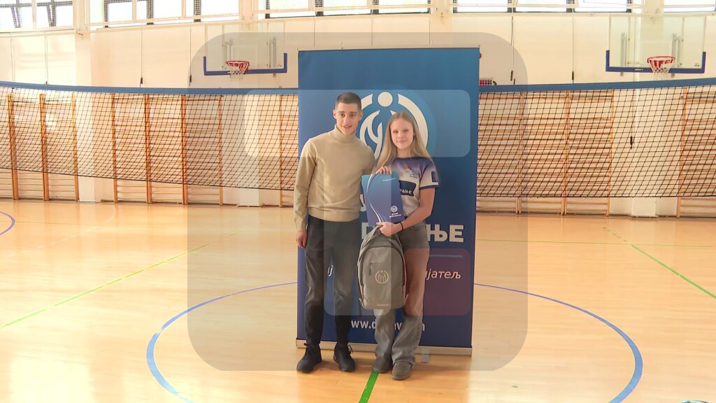 Predstavnici Dunav osiguranja posetili su dobitnice stipendija OŠ "Danilo Kiš" na Voždovcu