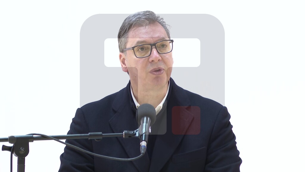 Vučić: Nije čovek veliki po tome što retko pada nego po tome koliko puta ustaje