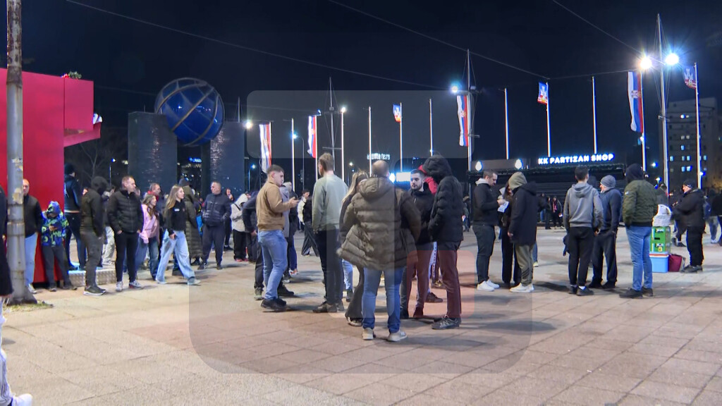 Okupljanje navijača pred utakmicu Crvena zvezda – Hapoel