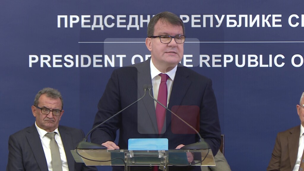 Mirović: Izbegavajte reku koja se zove Velika Pomodarka, narod će nestati ukoliko se bude umivao na njoj