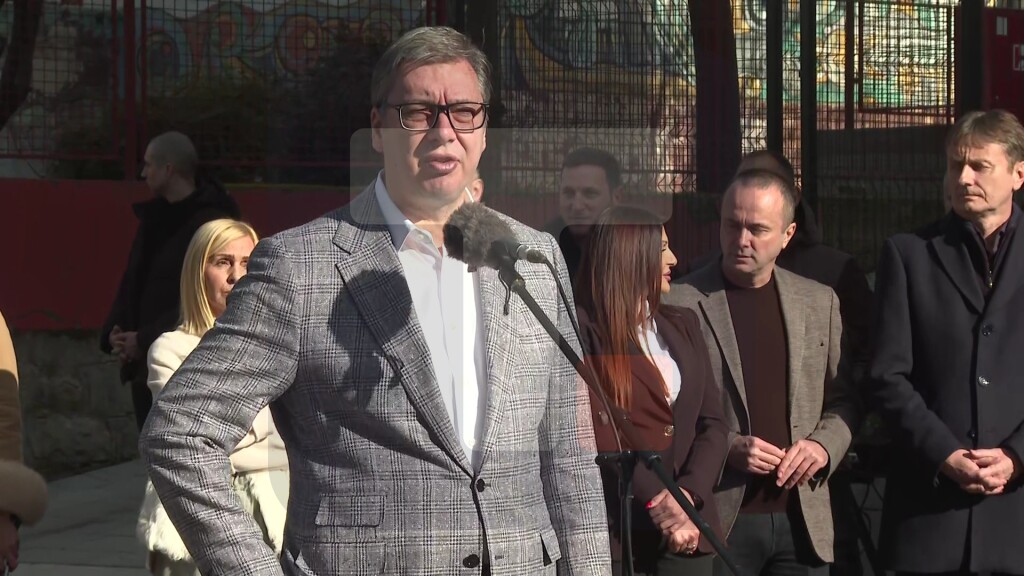 Vučić: Gradiće se autoput od Malog Požarevca do Mladenovca, do Beograda biće pola sata vožnje