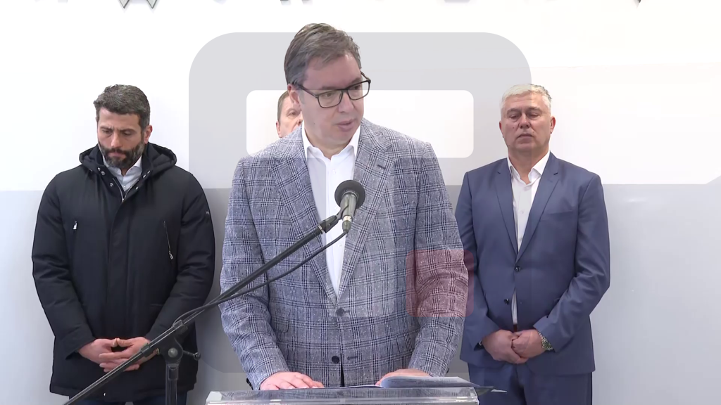 Vučić: Uspeli smo da uradimo veliku stvar za 603 dece u Mladenovcu