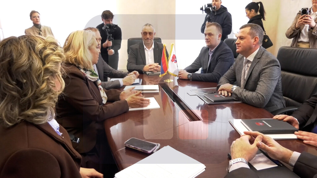 Sofronijević posetila opštinu Inđija