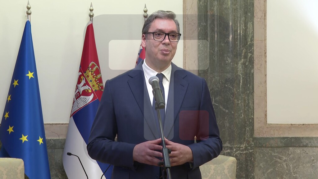 Vučić: Narod želi mir i stabilnost, ne želi haos blokadera