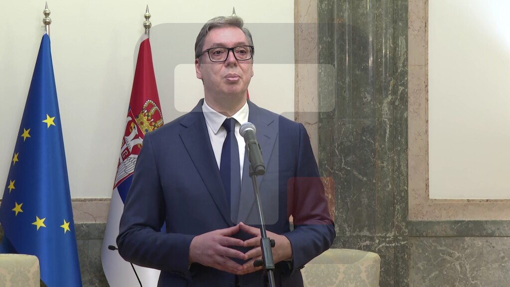 Vučić: Nikada nismo sanjali da možemo da izgradimo ovoliko puteva i pruga, moramo da ponudimo promenu ljudima