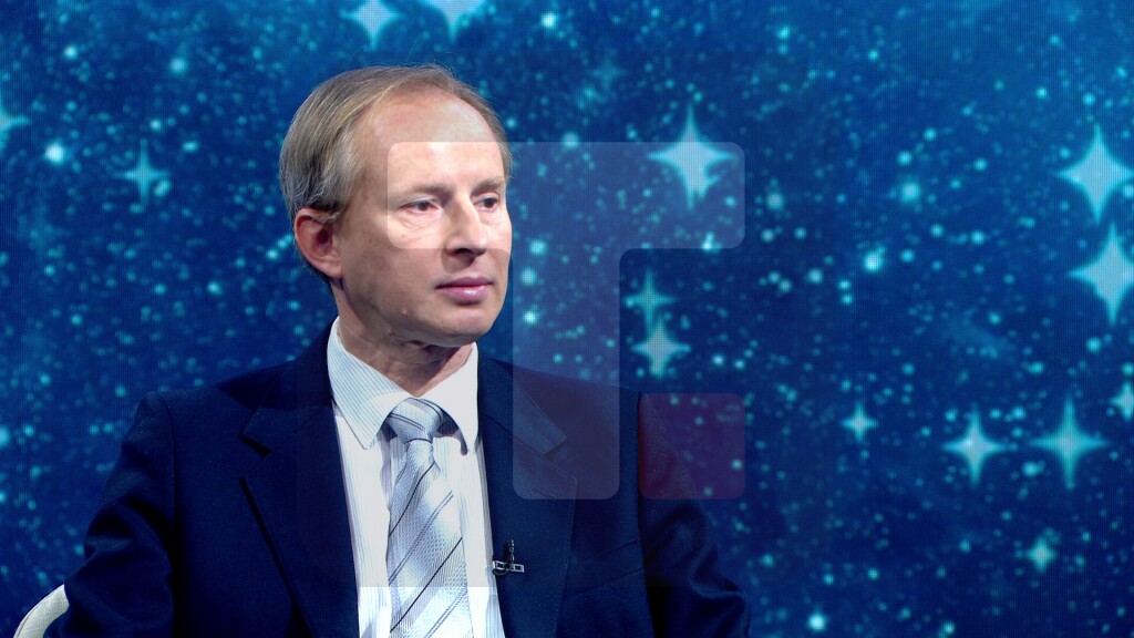 Aleksić: Polarna svetlost se zove aurora, južna polarna svetlost je aurora australis, a severna aurora borealis